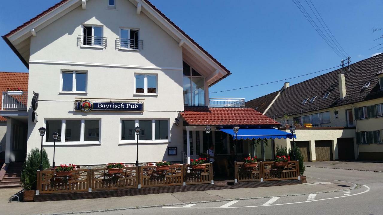 Apartments Zum Bayrisch Pub Weißenhorn المظهر الخارجي الصورة